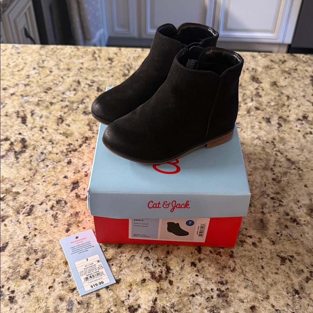 Cat & Jack Kids Black Ankle Boots